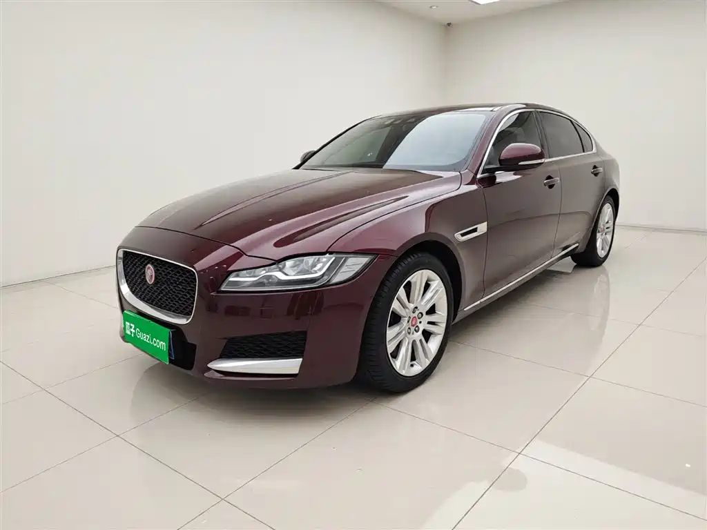 Jaguar XFL 2019