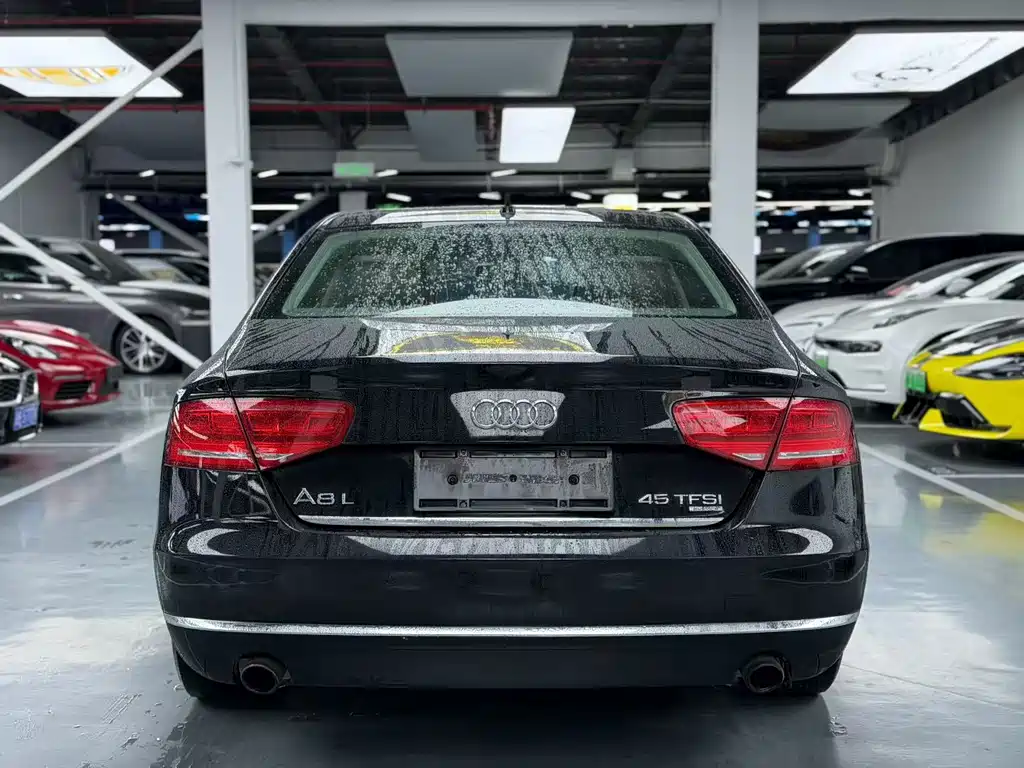 Audi A8 — миниатюра 8