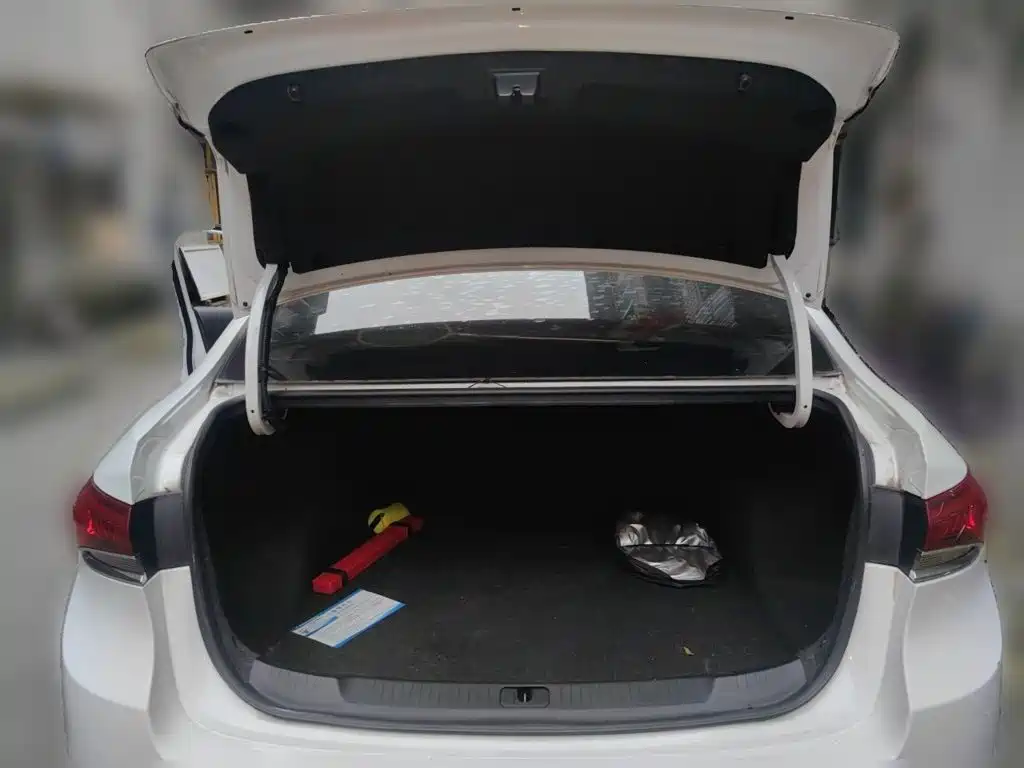 Buick Excelle — миниатюра 20