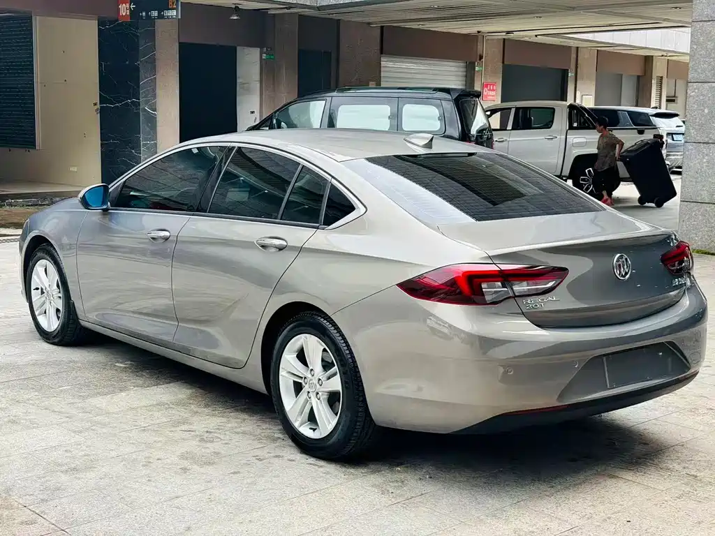 Buick Regal — миниатюра 4