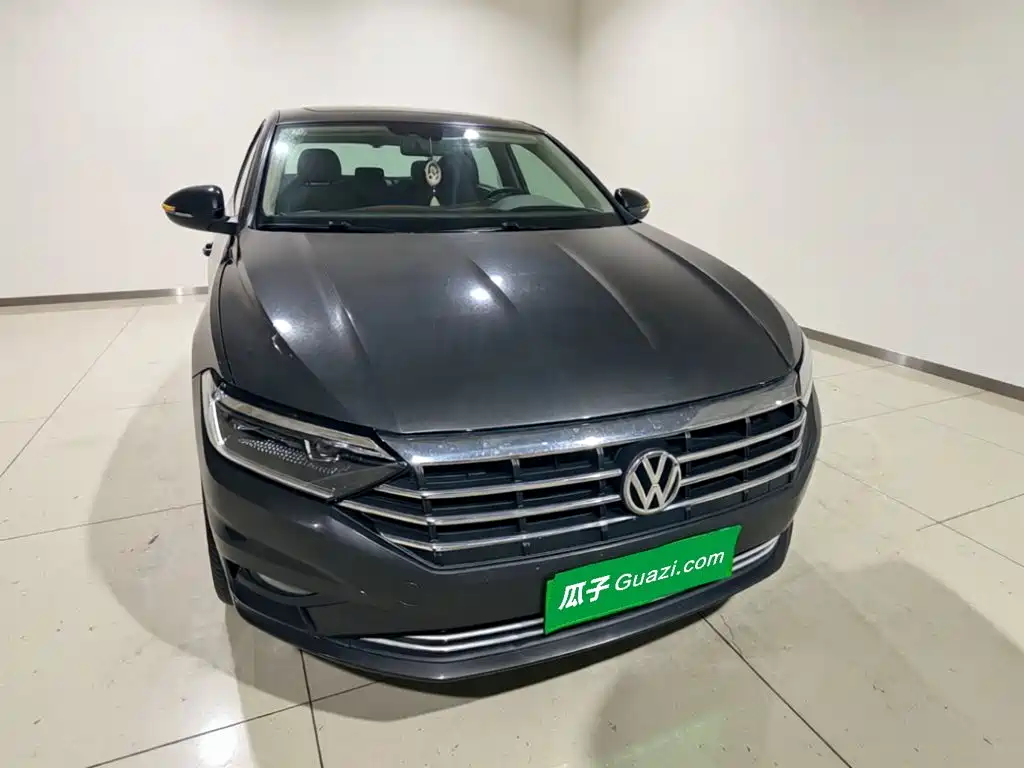 Volkswagen Sagitar — миниатюра 2