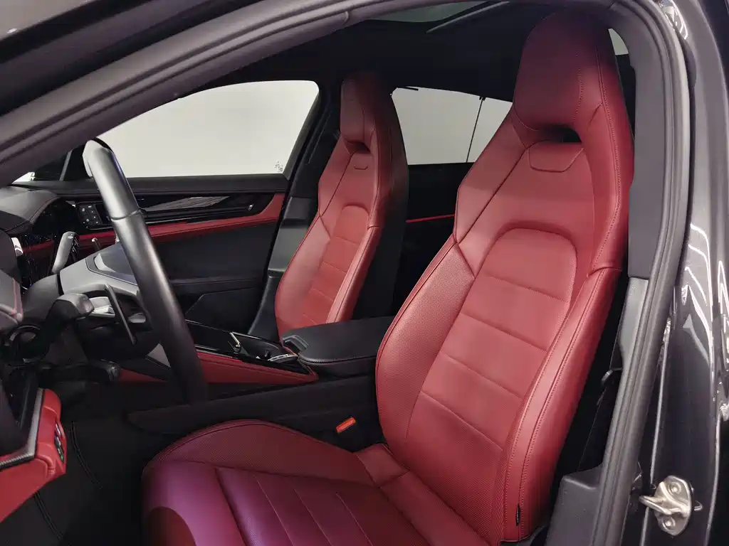 Porsche Panamera — миниатюра 12