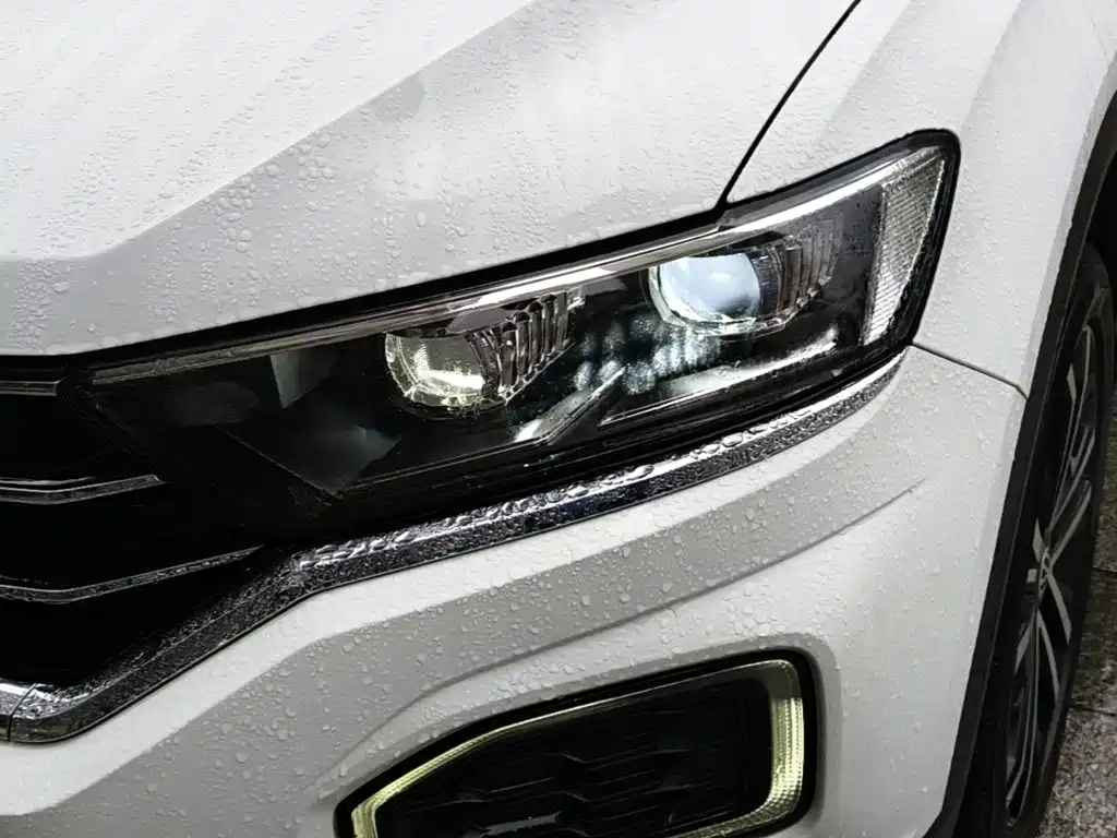 Volkswagen T-Roc — миниатюра 24