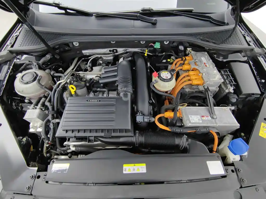 Volkswagen 迈腾 PHEV — миниатюра 6