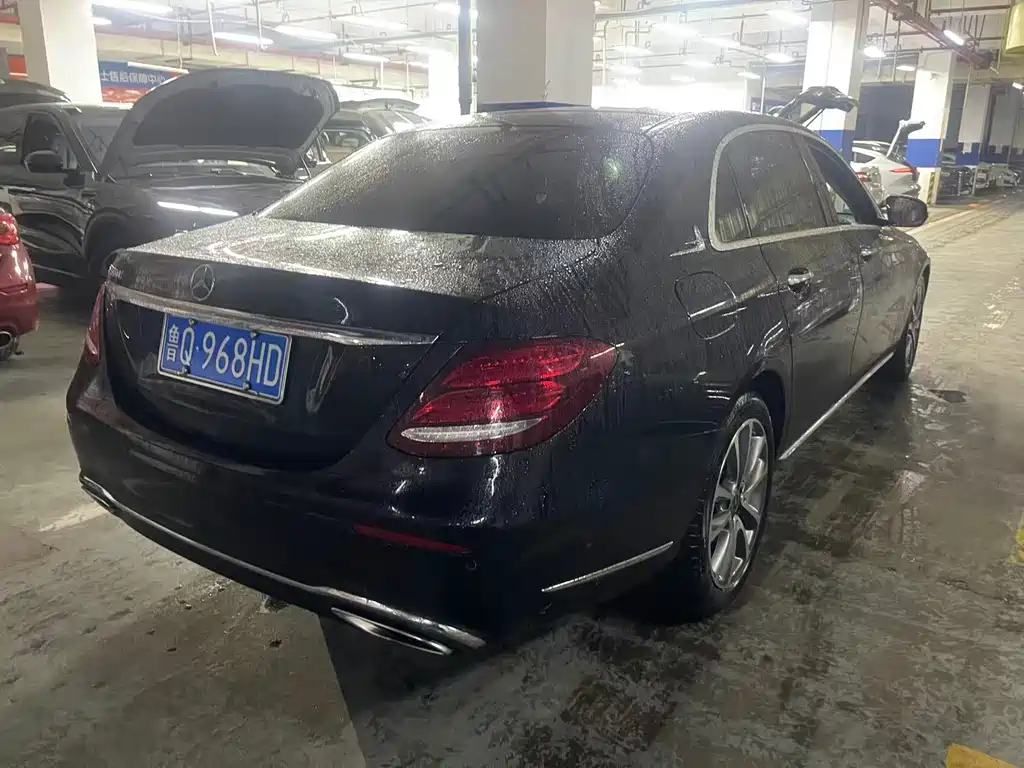 MERCEDES-BENZ E CLASS