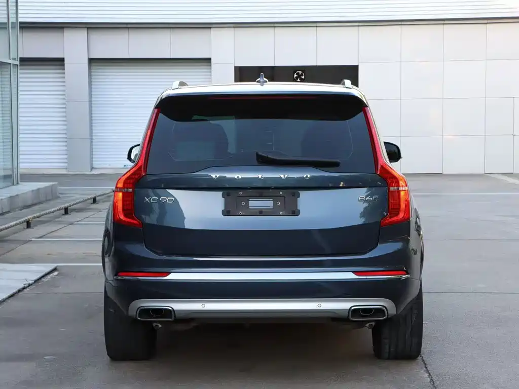 Volvo XC90 — миниатюра 8