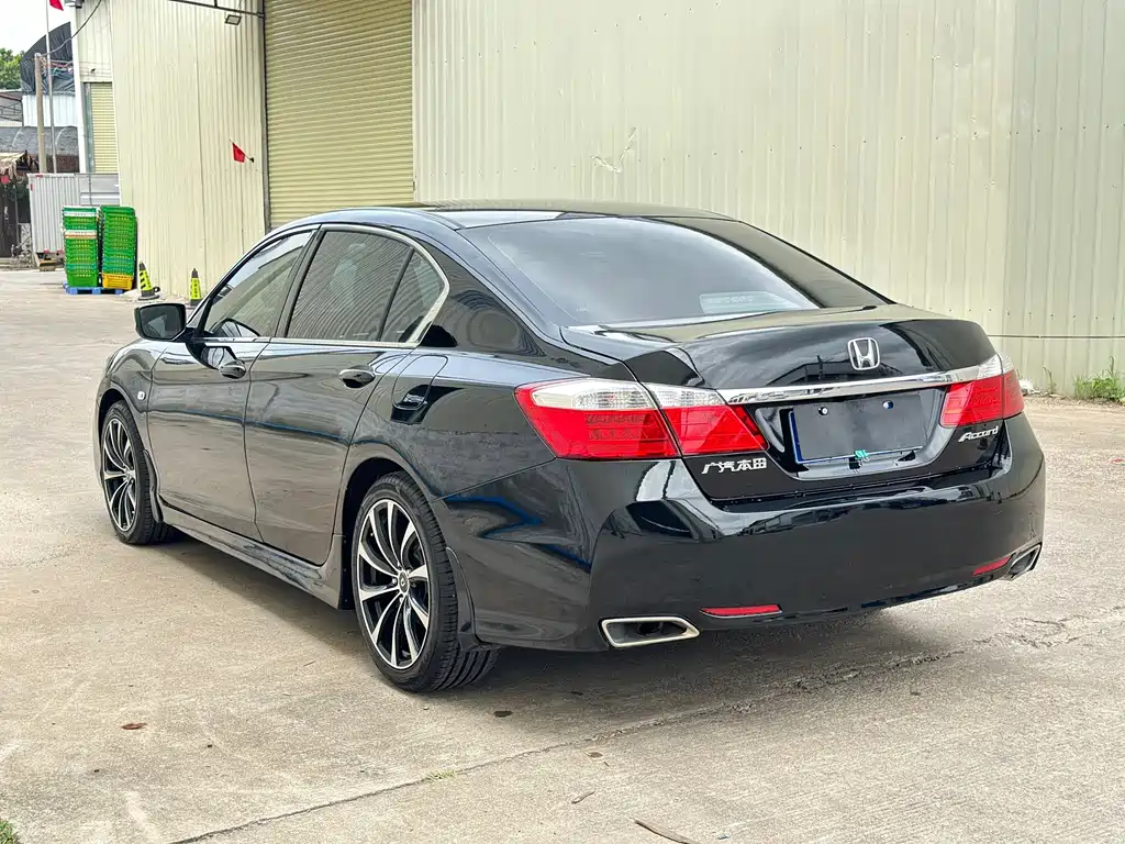 Honda Accord — миниатюра 20