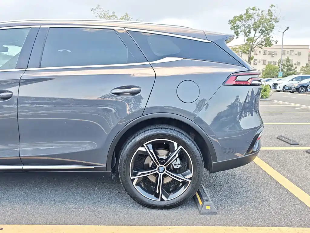BYD Tang New Energy — миниатюра 12