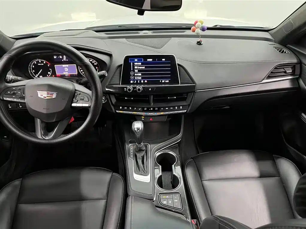 Cadillac CT4 — миниатюра 9
