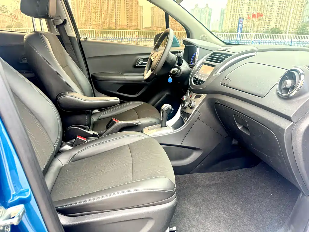 Chevrolet Trax 1.4T Auto 2WD Luxury Type, фото 12