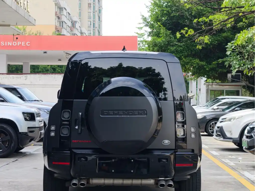 Land Rover Defender — миниатюра 14