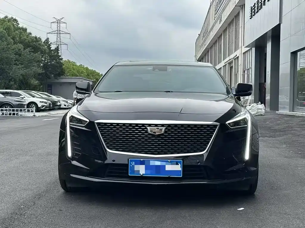 CADILLAC CT6