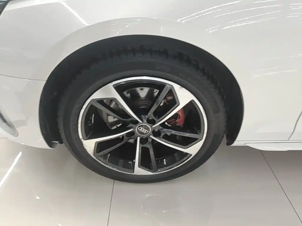 Audi A4L — миниатюра 23