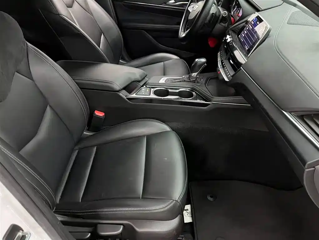 Cadillac CT4 — миниатюра 12