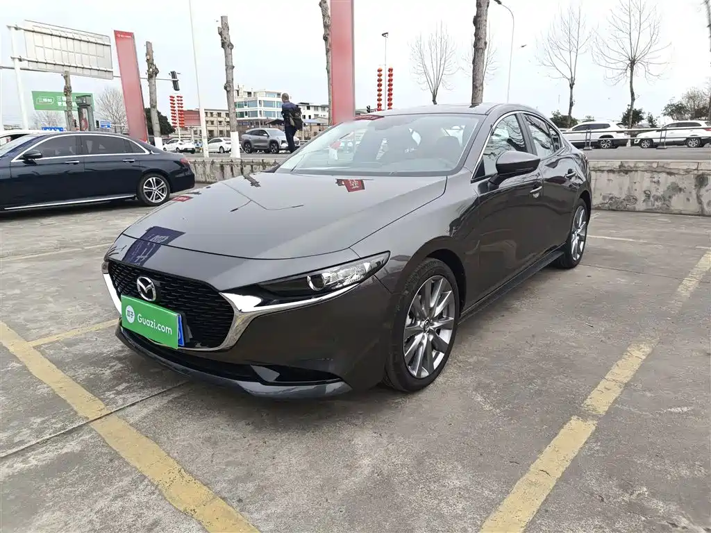 Mazda 3 Axela 2025