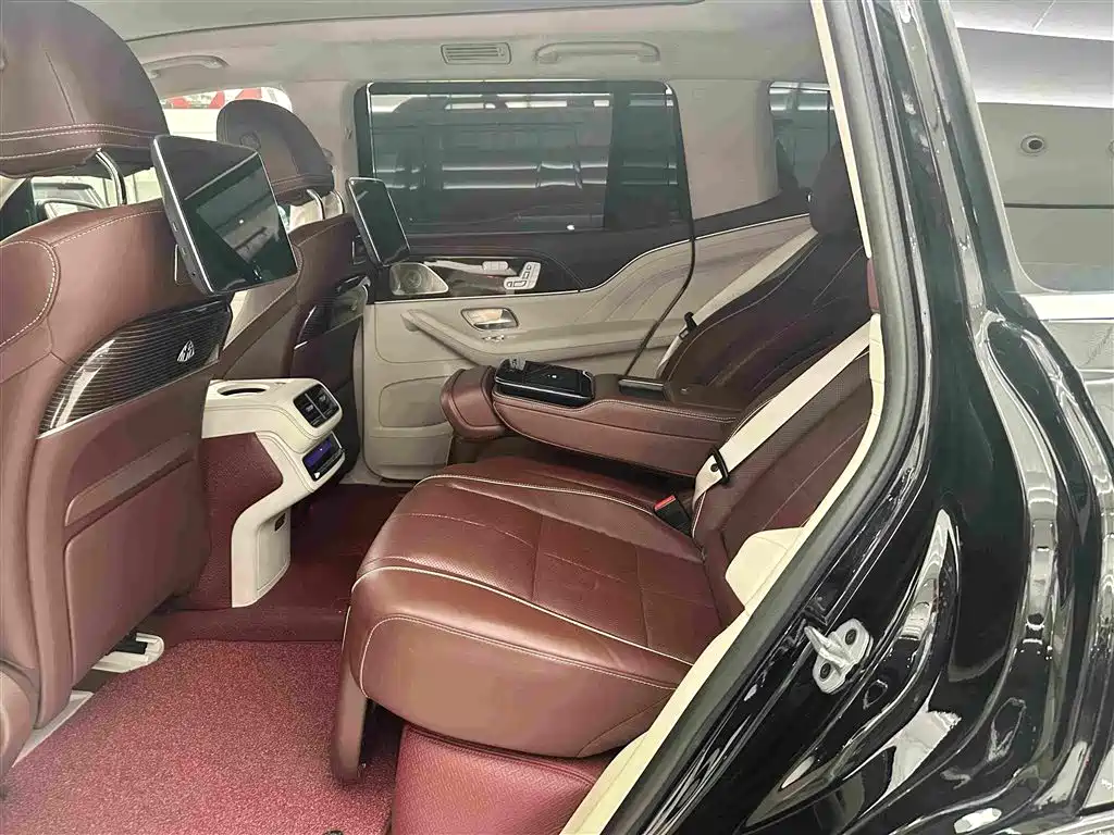 Mercedes-Benz GLS — миниатюра 13