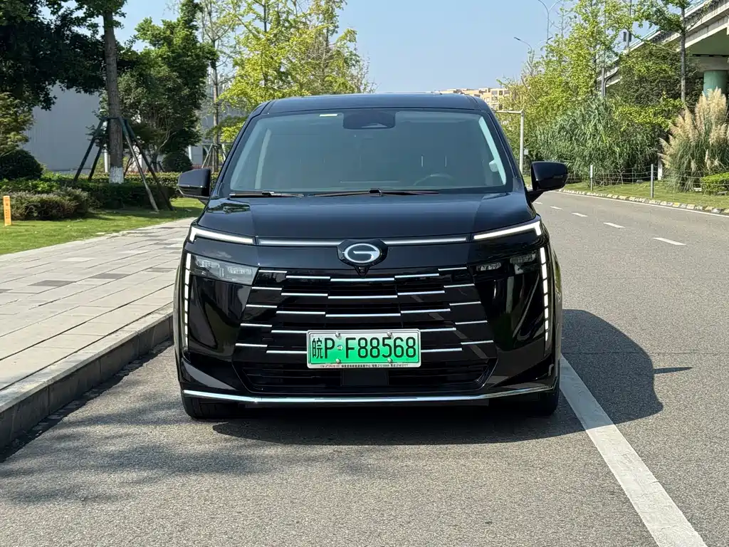GAC Motor 传祺E8 PHEV — миниатюра 2