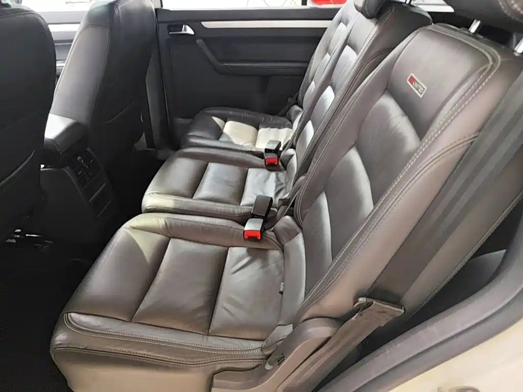 Volkswagen Touran — миниатюра 17