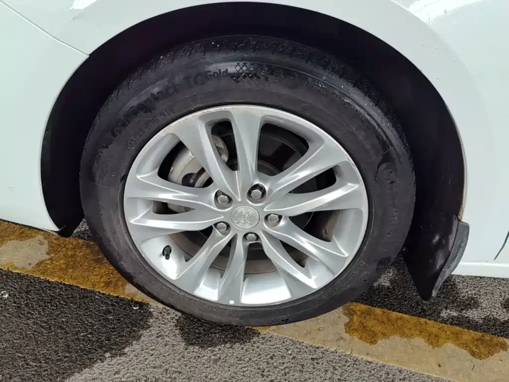 Buick Verano — миниатюра 23