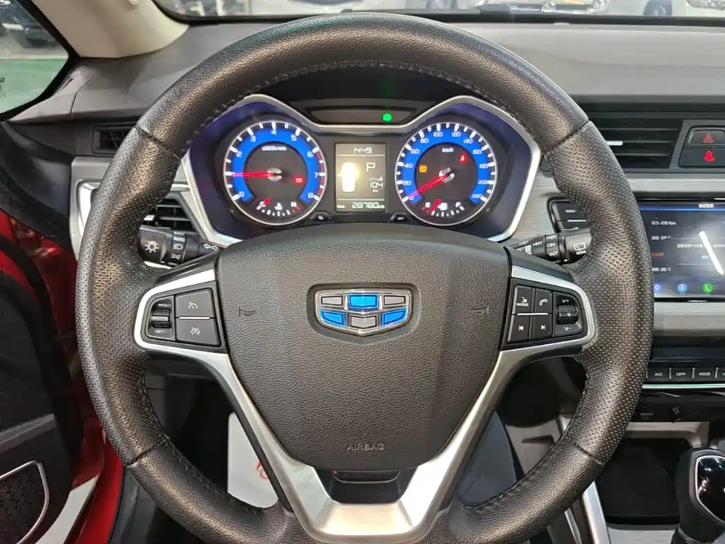 Geely Vision X3 — миниатюра 11