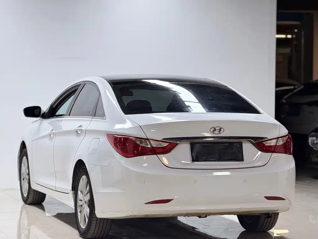 Hyundai Sonata — миниатюра 4