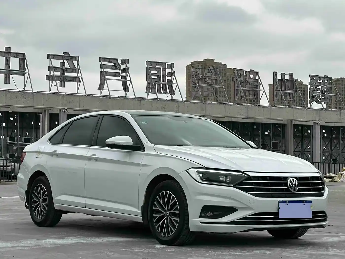 Volkswagen Sagitar