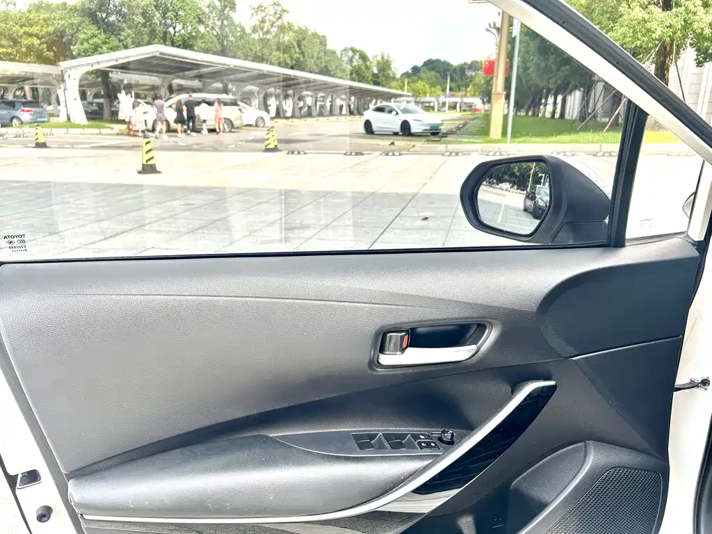 Toyota Corolla — миниатюра 11