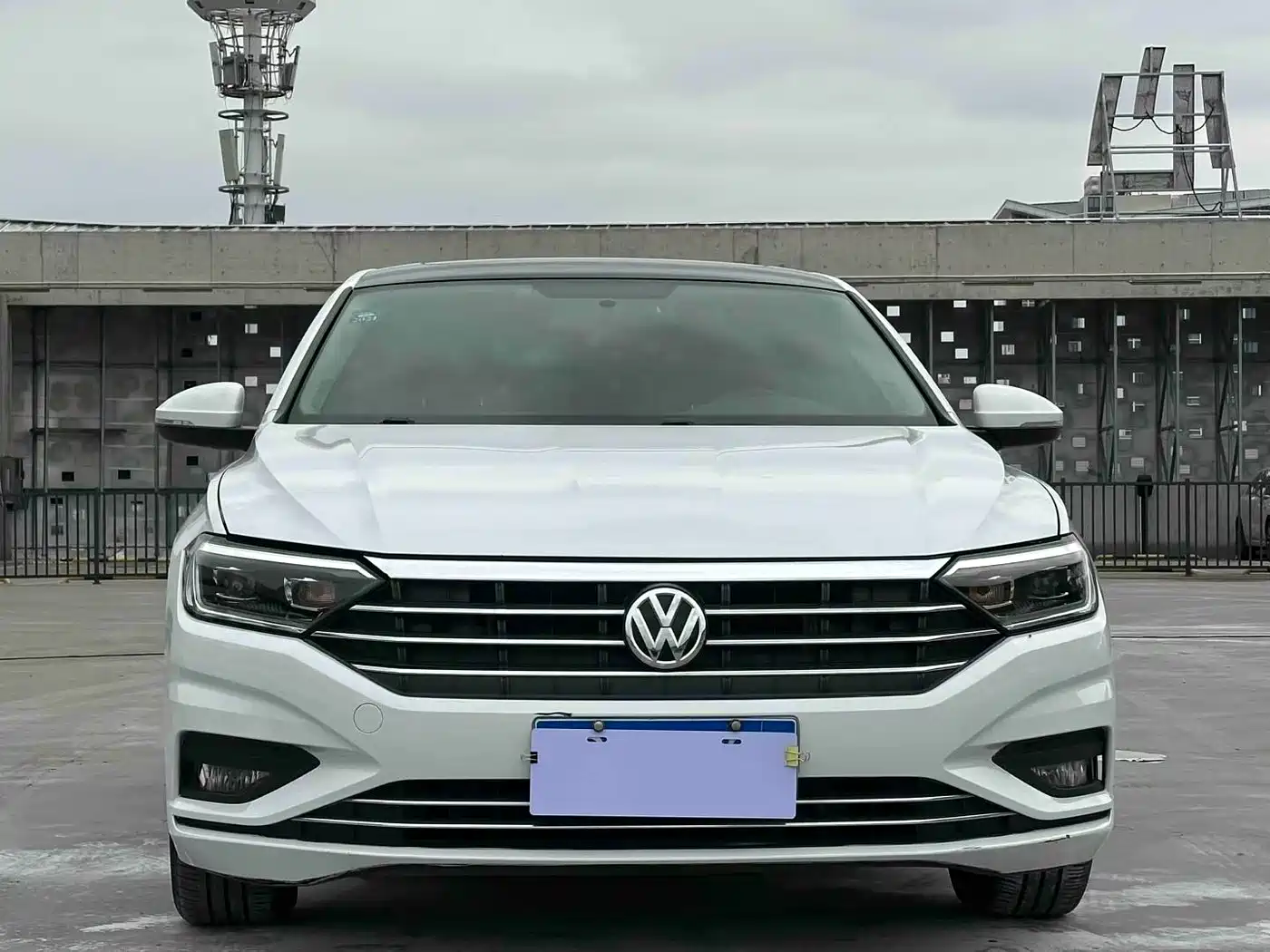 Volkswagen Sagitar