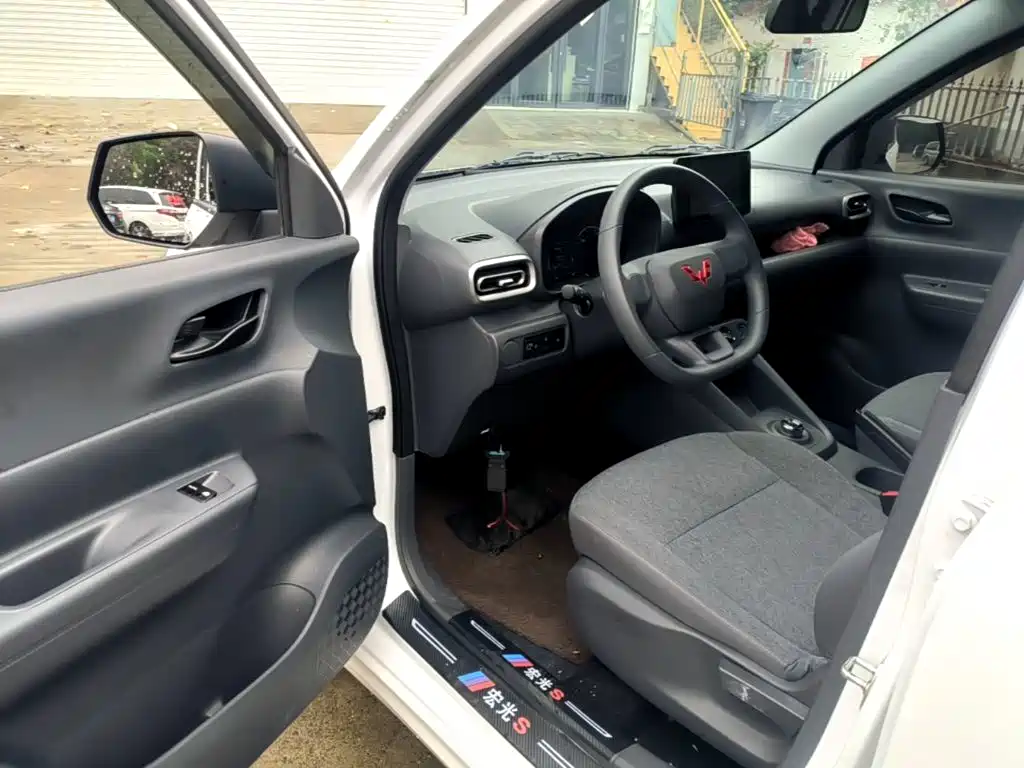 Wuling Hongguang EV — миниатюра 16