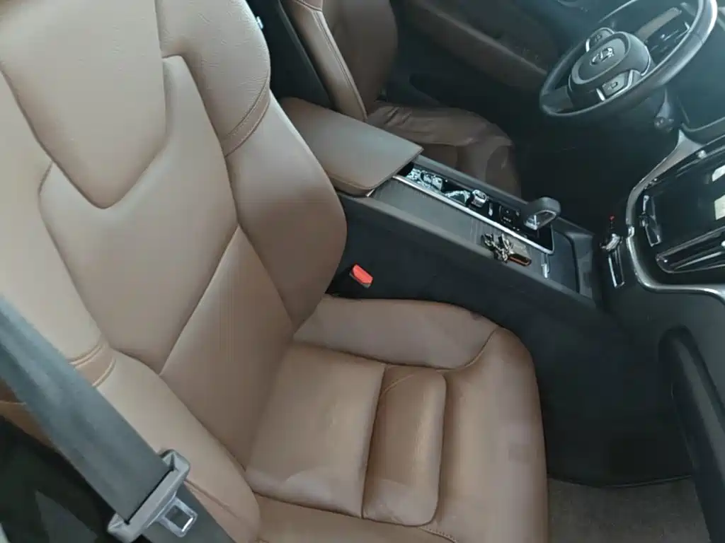 Volvo XC60 — миниатюра 25