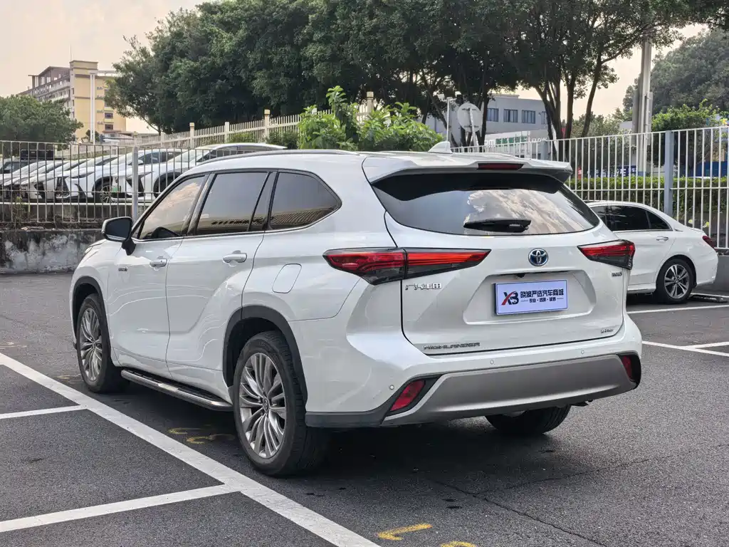 Toyota Highlander — миниатюра 6