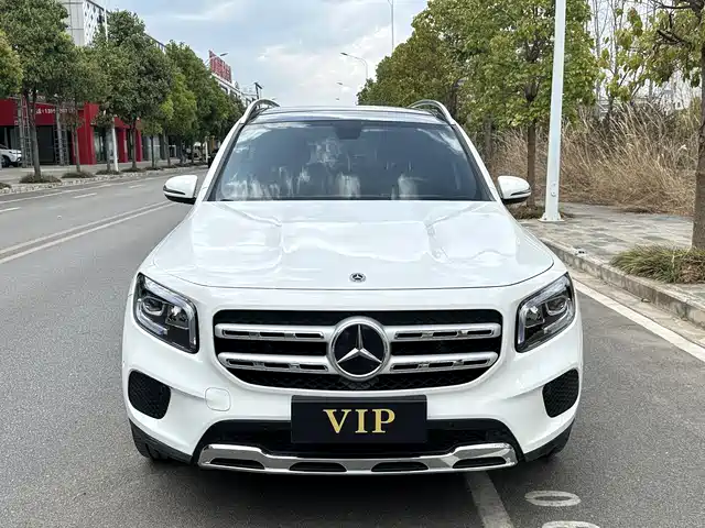 MERCEDES-BENZ GLB