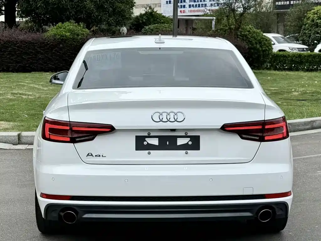 Audi A4L — миниатюра 4