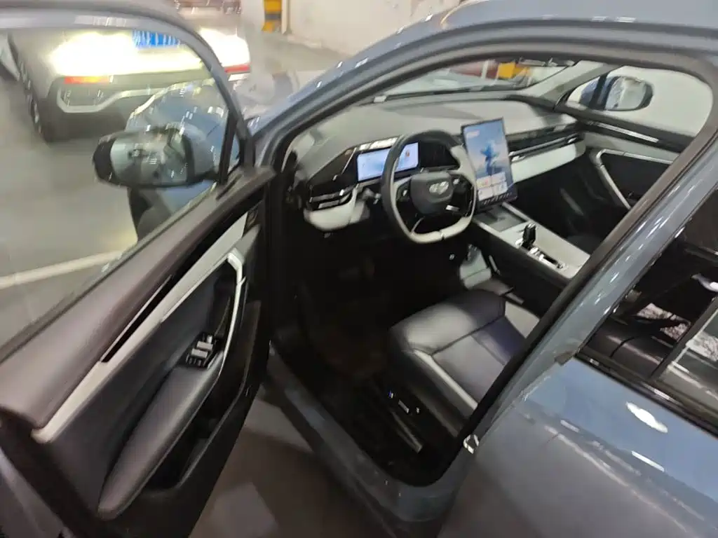 Geely Boyue L — миниатюра 16