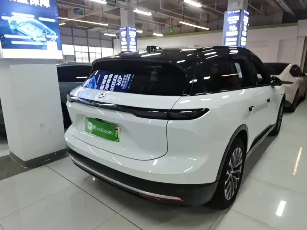 NIO ES6 — миниатюра 7