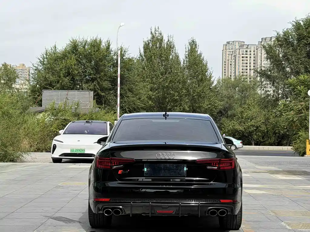 Audi S4 — миниатюра 5