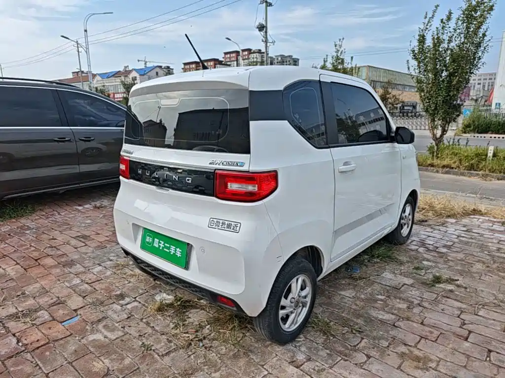 Wuling MINIEV — миниатюра 7