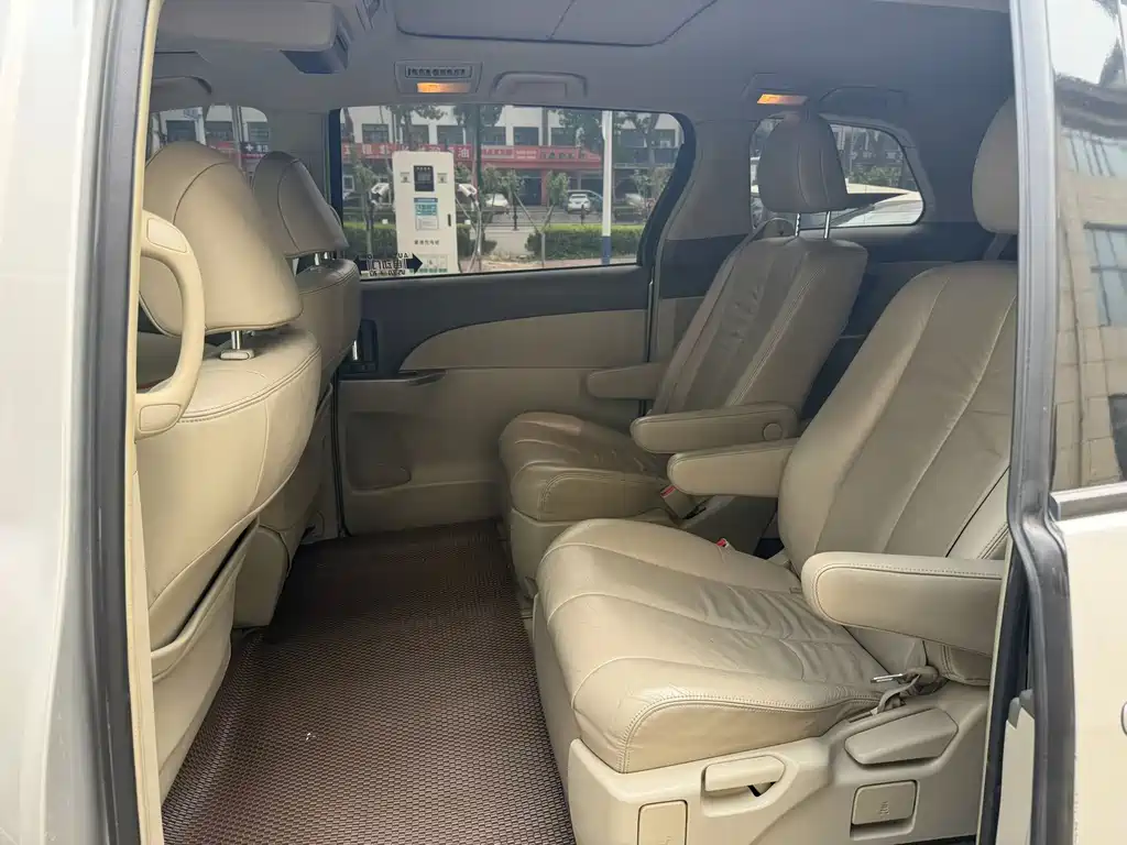 Toyota Previa 2012 2.4L 7 Luxury