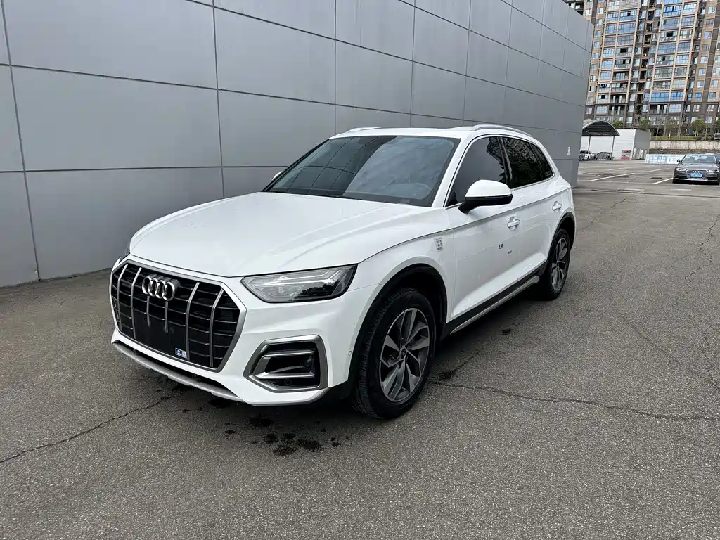Audi Q5L 2022