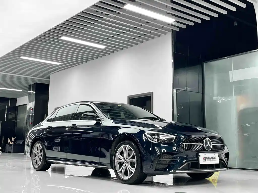 Mercedes-Benz E-Class — миниатюра 3