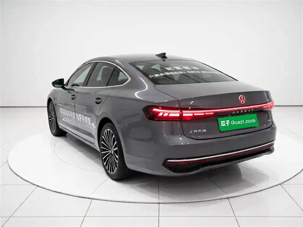 Volkswagen Passat 2025 Pro 380TSI