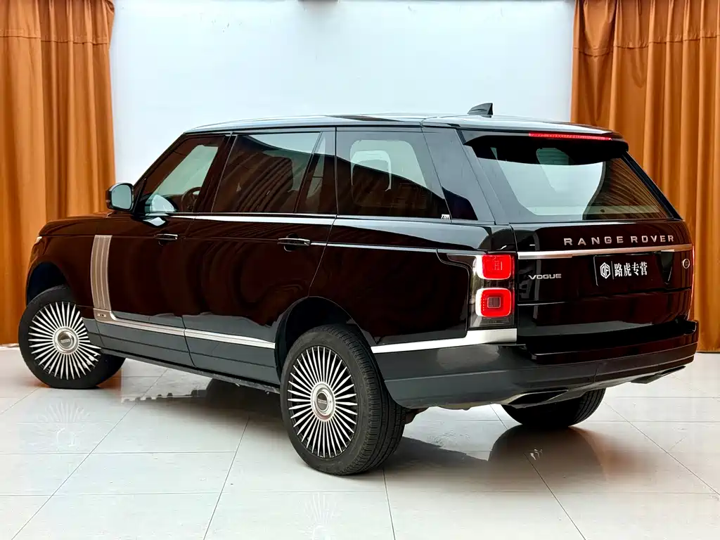 Land Rover Range Rover — миниатюра 6