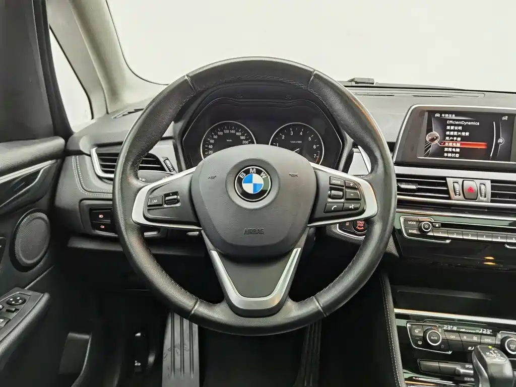 BMW 2 Series Active Tourer — миниатюра 11