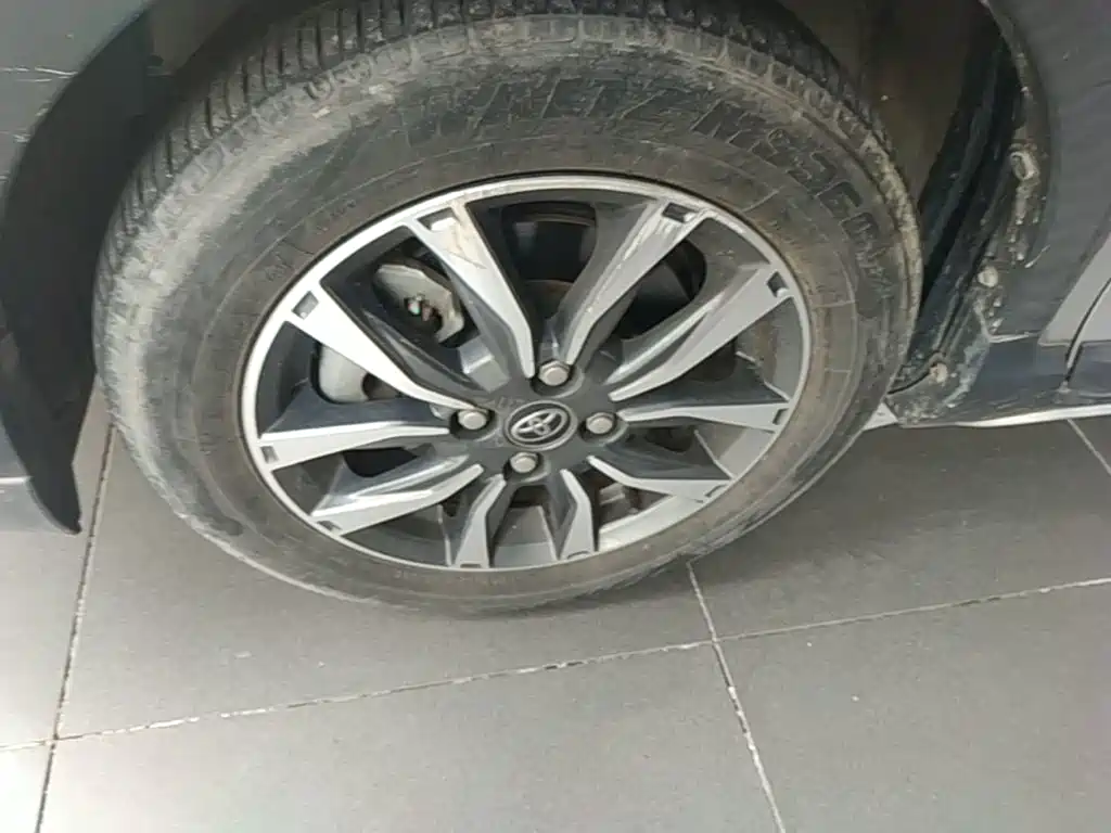 Toyota Yaris L — миниатюра 23