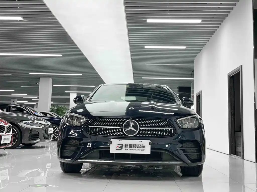 Mercedes-Benz E-Class — миниатюра 2