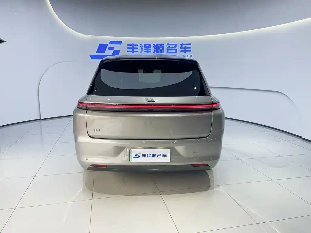 Li Auto IDEAL L8