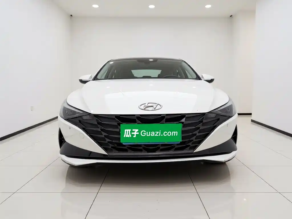 Hyundai Elantra — миниатюра 2