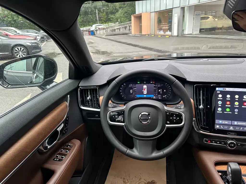Volvo S90 — миниатюра 14