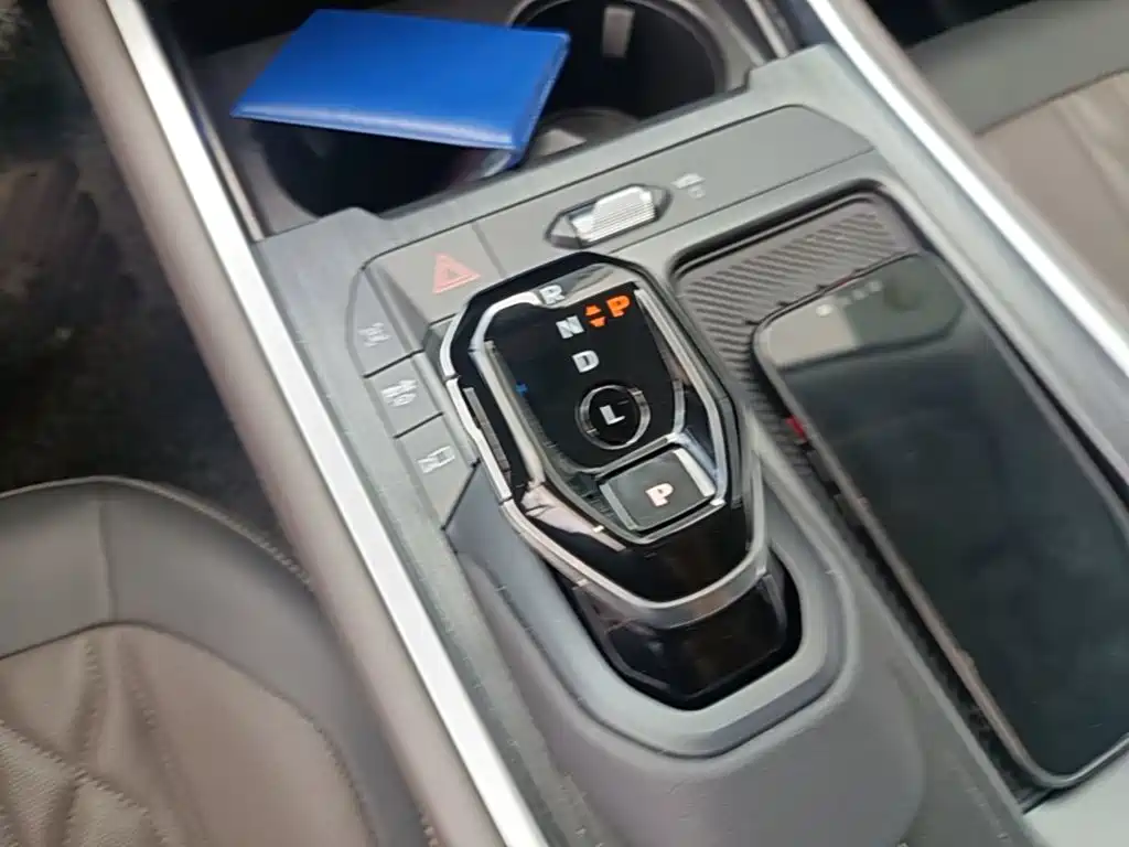 Ford Edge — миниатюра 19