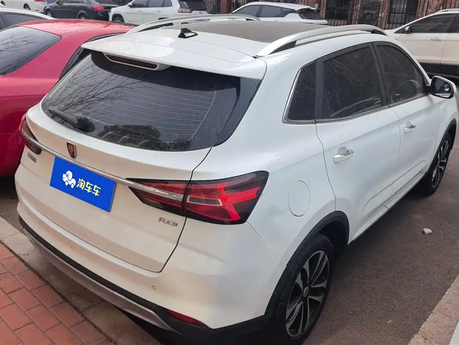 ROEWE RX3